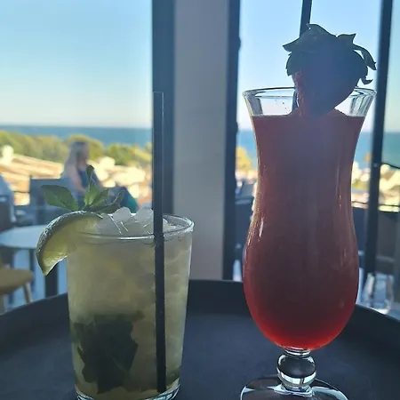 Hotel The Orange House Boutique And Upstairs Rooftop Bar Center Of 100m From The