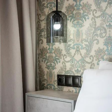 The Orange House Boutique And Upstairs Rooftop Bar Center Of 100m From The