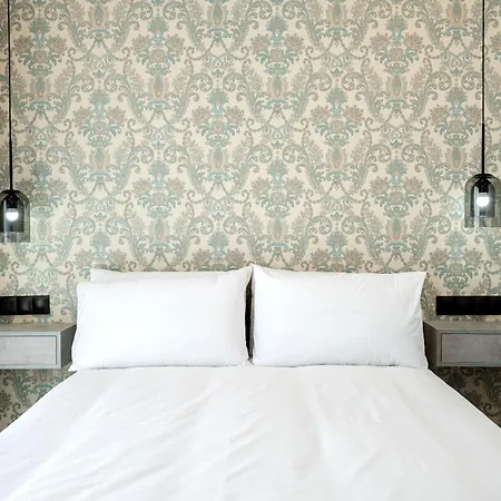 The Orange House Boutique And Upstairs Rooftop Bar Center Of 100m From The La Cala De Mijas