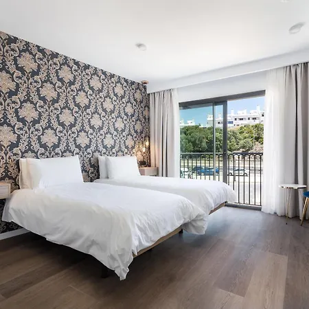 The Orange House Boutique And Upstairs Rooftop Bar Center Of 100m From The 3* La Cala De Mijas