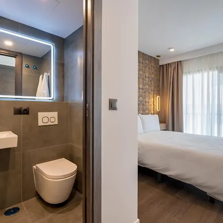 Hotel The Orange House Boutique And Upstairs Rooftop Bar Center Of 100m From The La Cala De Mijas