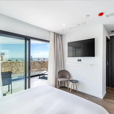 The Orange House Boutique And Upstairs Rooftop Bar Center Of 100m From The 3*