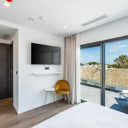 Hotel The Orange House Boutique And Upstairs Rooftop Bar Center Of 100m From The 3*