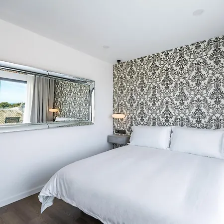 The Orange House Boutique And Upstairs Rooftop Bar Center Of 100m From The La Cala De Mijas