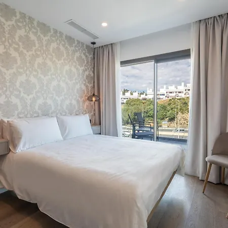 The Orange House Boutique And Upstairs Rooftop Bar Center Of 100m From The La Cala De Mijas