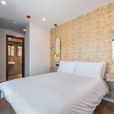 The Orange House Boutique And Upstairs Rooftop Bar Center Of 100m From The La Cala De Mijas