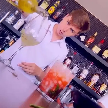 The Orange House Boutique And Upstairs Rooftop Bar Center Of 100m From The Hotel La Cala De Mijas