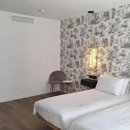 Hotel The Orange House Boutique And Upstairs Rooftop Bar Center Of 100m From The